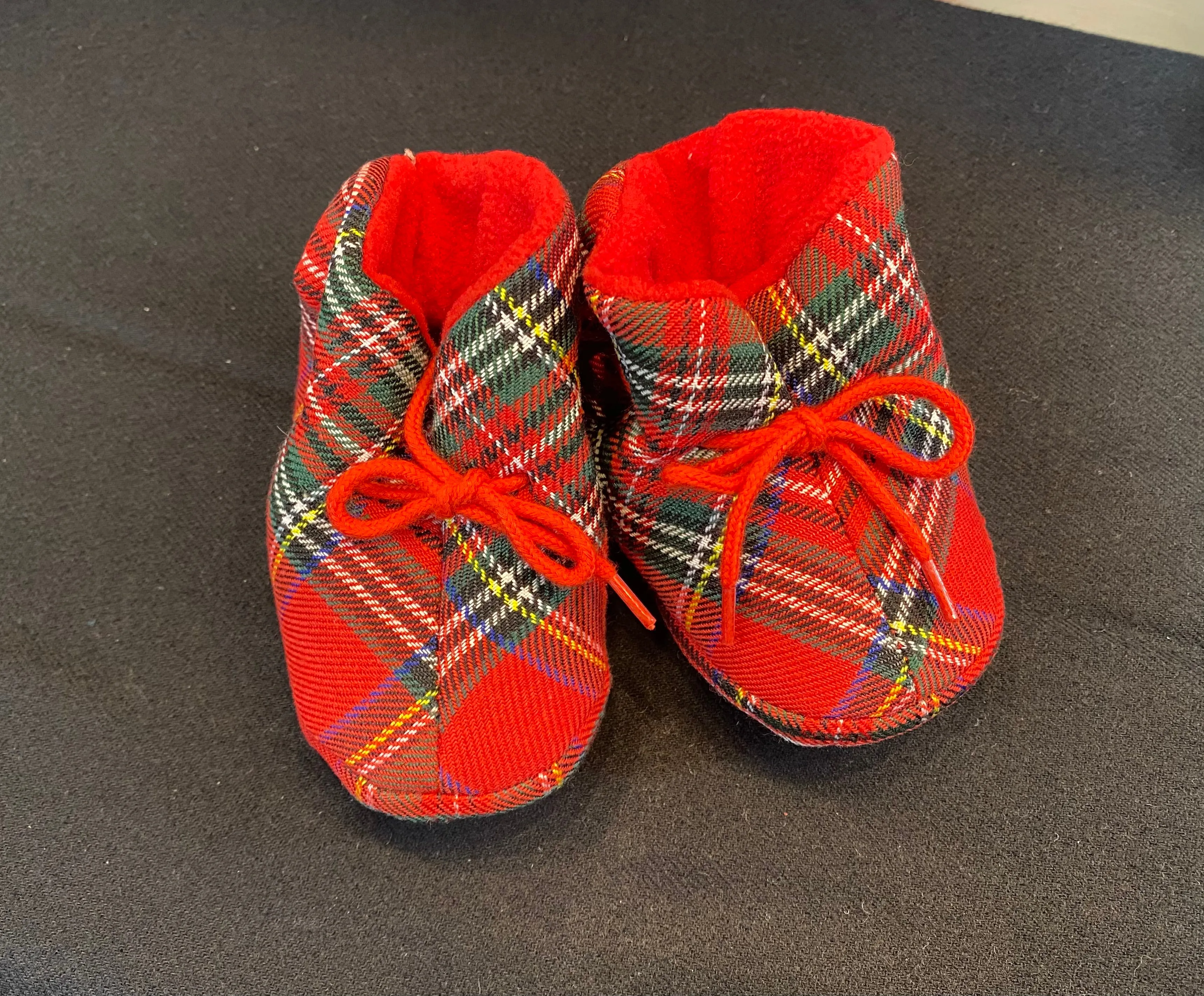 Baby Slippers (Glen Appin)