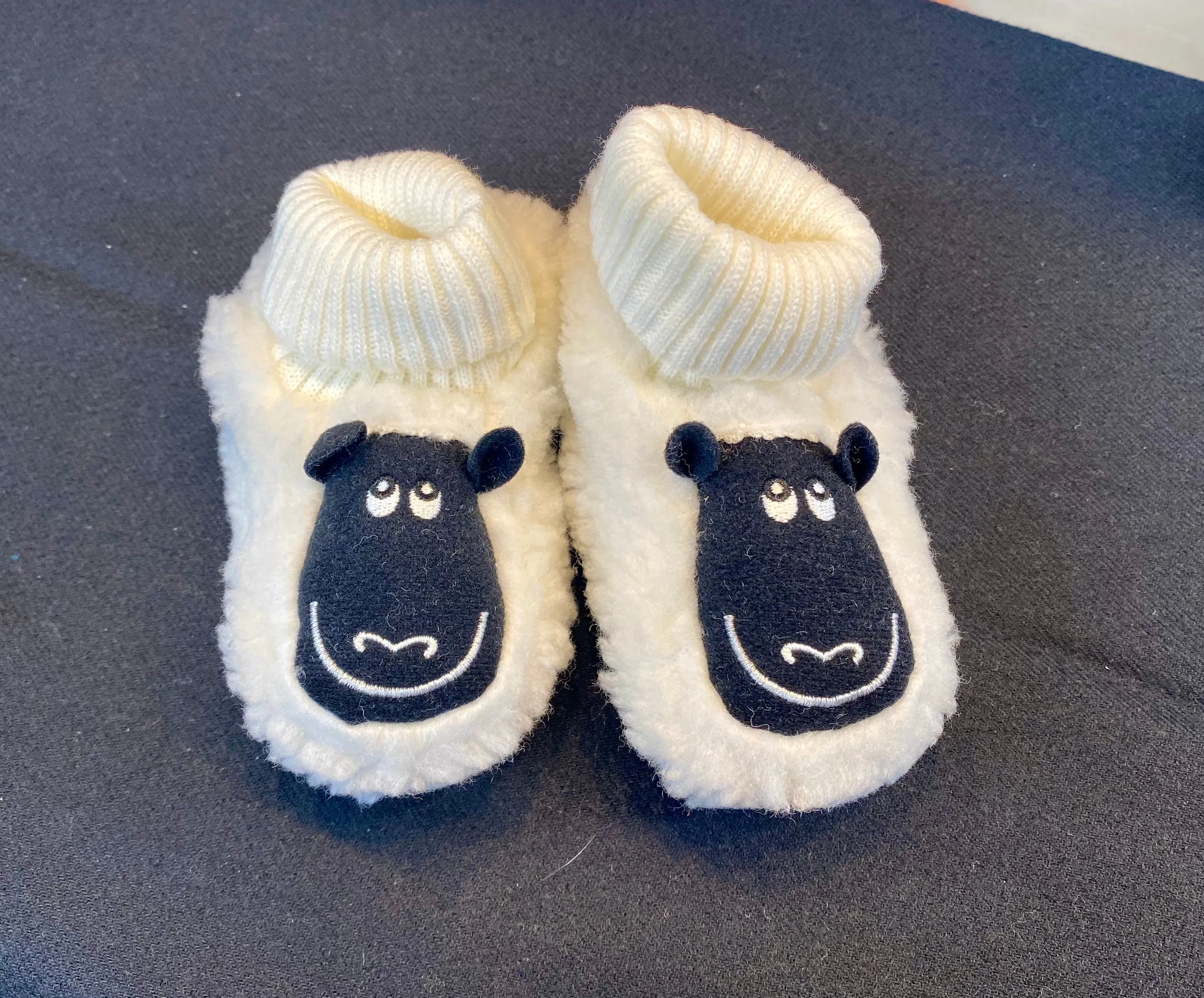 Baby Slippers (Glen Appin)