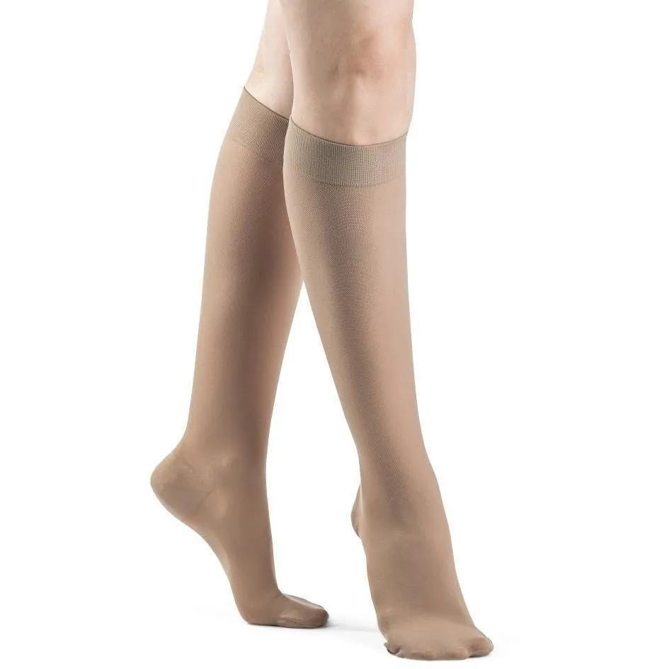 Dynaven Opaque Women's Knee High 20-30 mmHg w/ Silicone Top