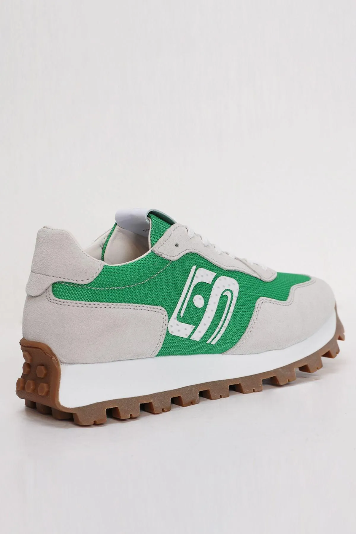 Emerald Essence Leather Sneakers: The Epitome of Modern Elegance