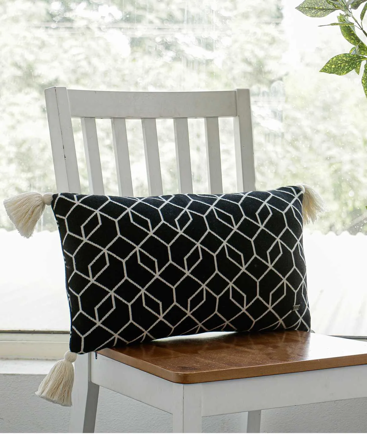 Trellis Cotton Knitted Decorative Black & Natural Color 12 x 20 Inches Pillow Covers