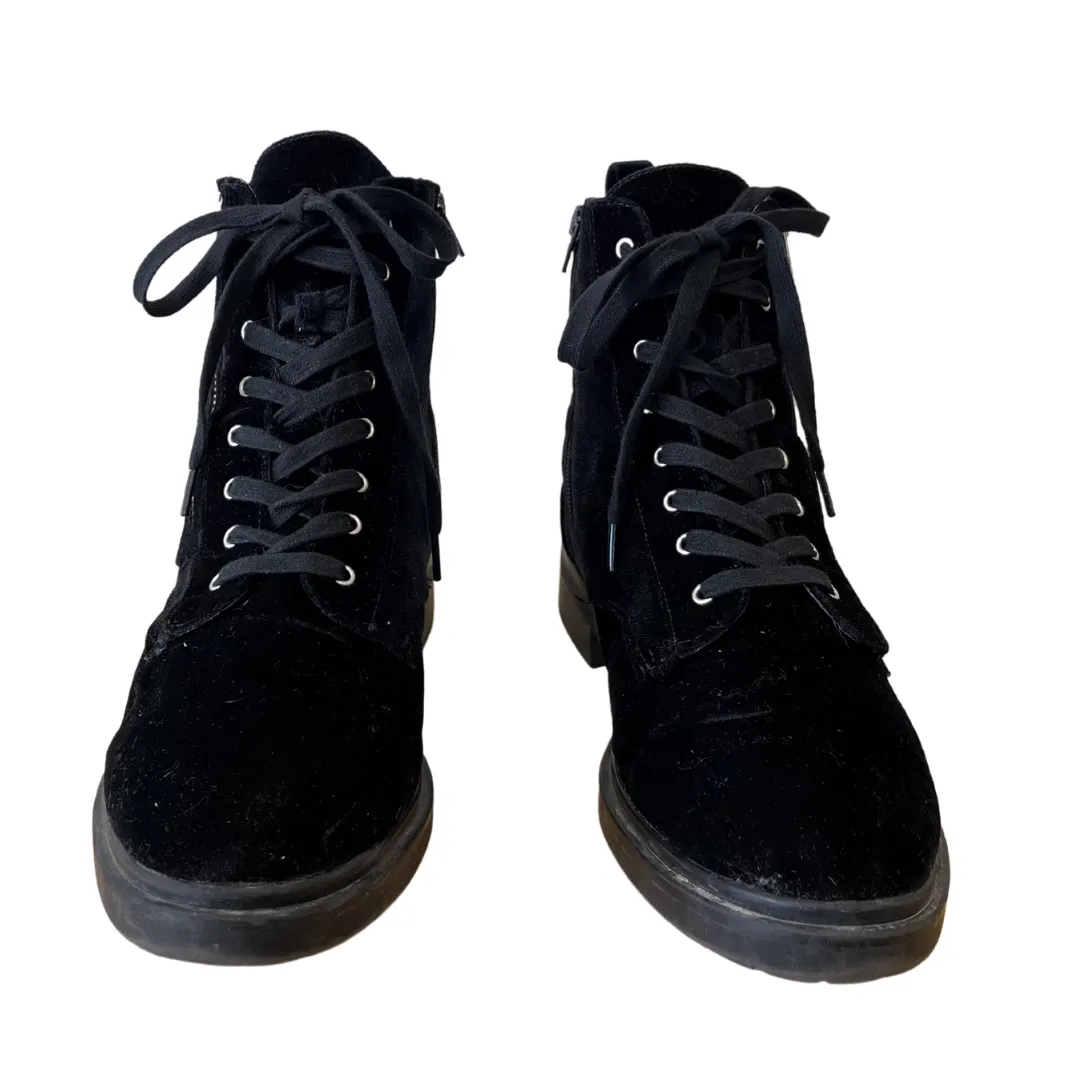 velvet combat boots - size US 11