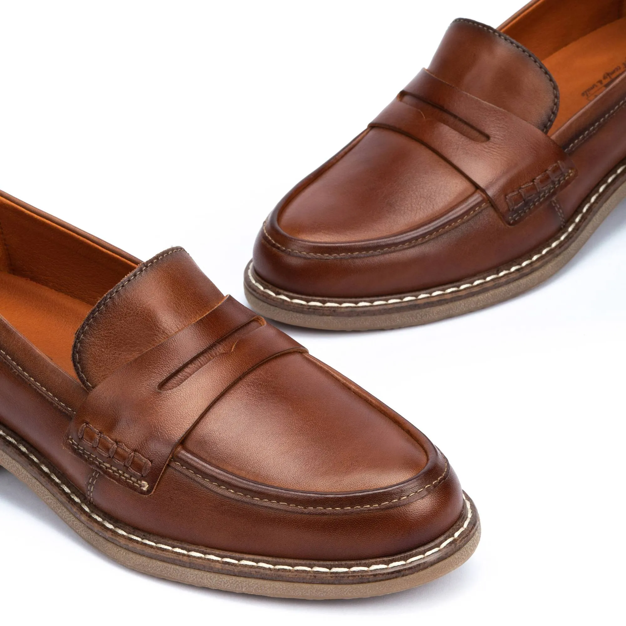 Women's Pikolinos Aldaya Loafers Color: Cuero